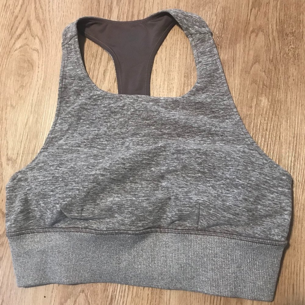 Alo Yoga Serenity Bra Size Large